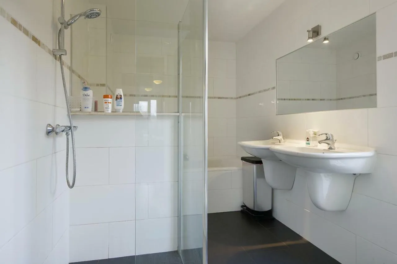 Johan'S B&B With Roofterrace And Cheap Parking - Since 2014 0*, Amsterdam