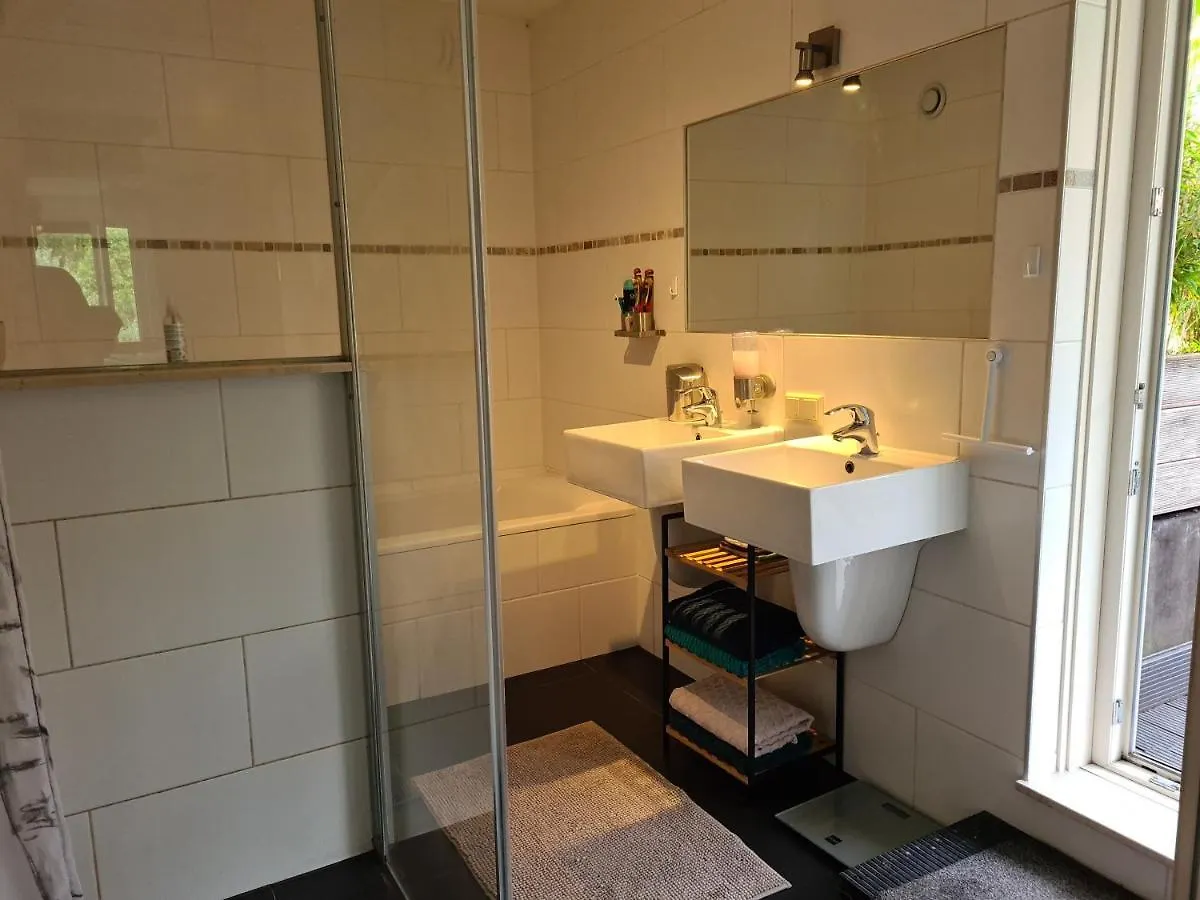 Johan'S B&B With Roofterrace And Cheap Parking - Since 2014 Homestay Amsterdam