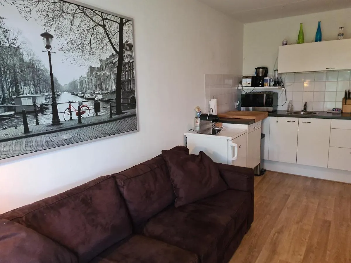 Johan'S B&B With Roofterrace And Cheap Parking - Since 2014 Homestay