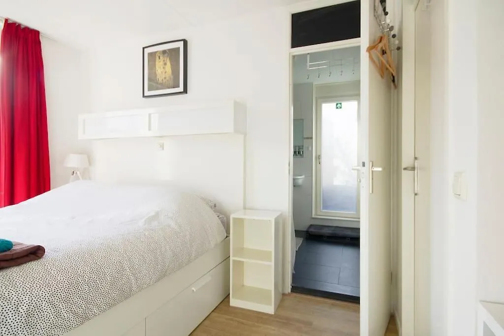 Проживание в семье Johan'S B&B, Dakterras & Goedkoop Parkeren - Sinds 2014 Амстердам