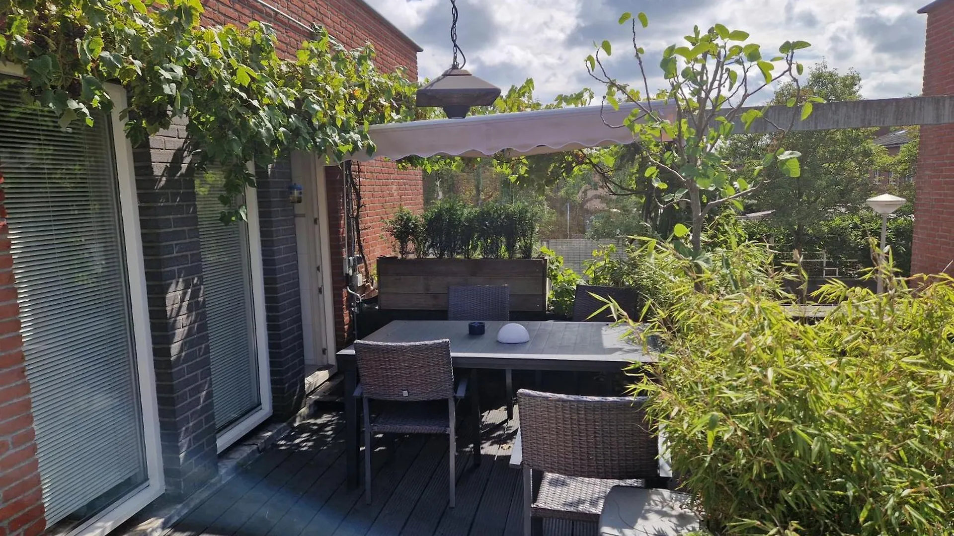 Проживание в семье Johan'S B&B, Dakterras & Goedkoop Parkeren - Sinds 2014 Амстердам